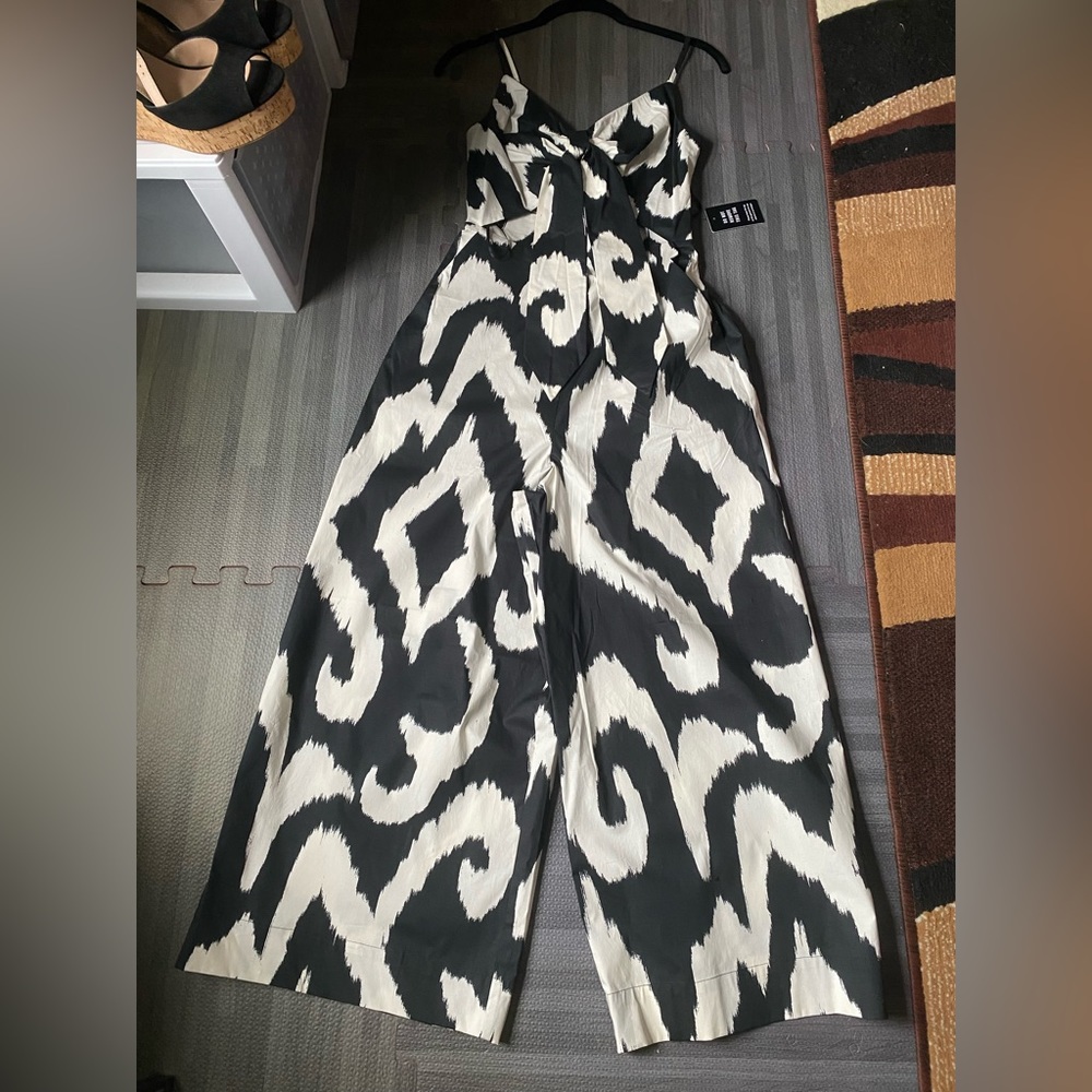 Express Black and White Patterned Jumpsuit - Picture 4 of 9